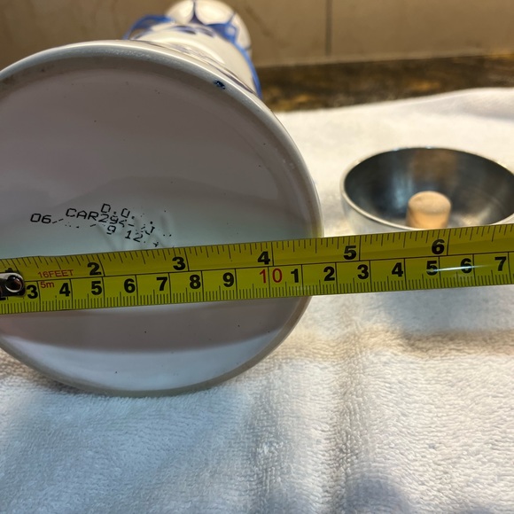 Clase Azul Reposado Tequila SET OF 2 ceramic EMPTY bottles. 1.75 L., EUC - Picture 8 of 11